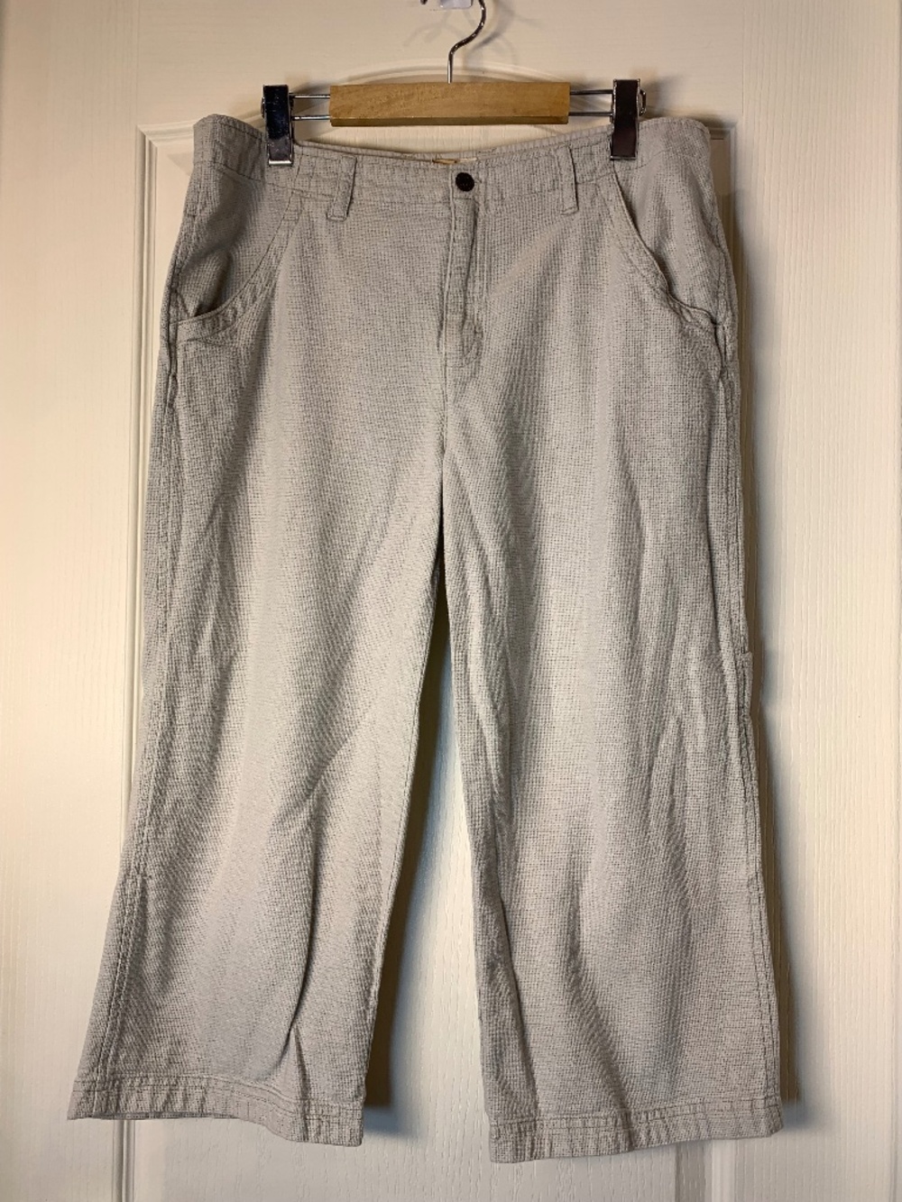 Royal Robbins Outdoor Utility Capri Pants Beige Textured Cotton Travel Hiking 10